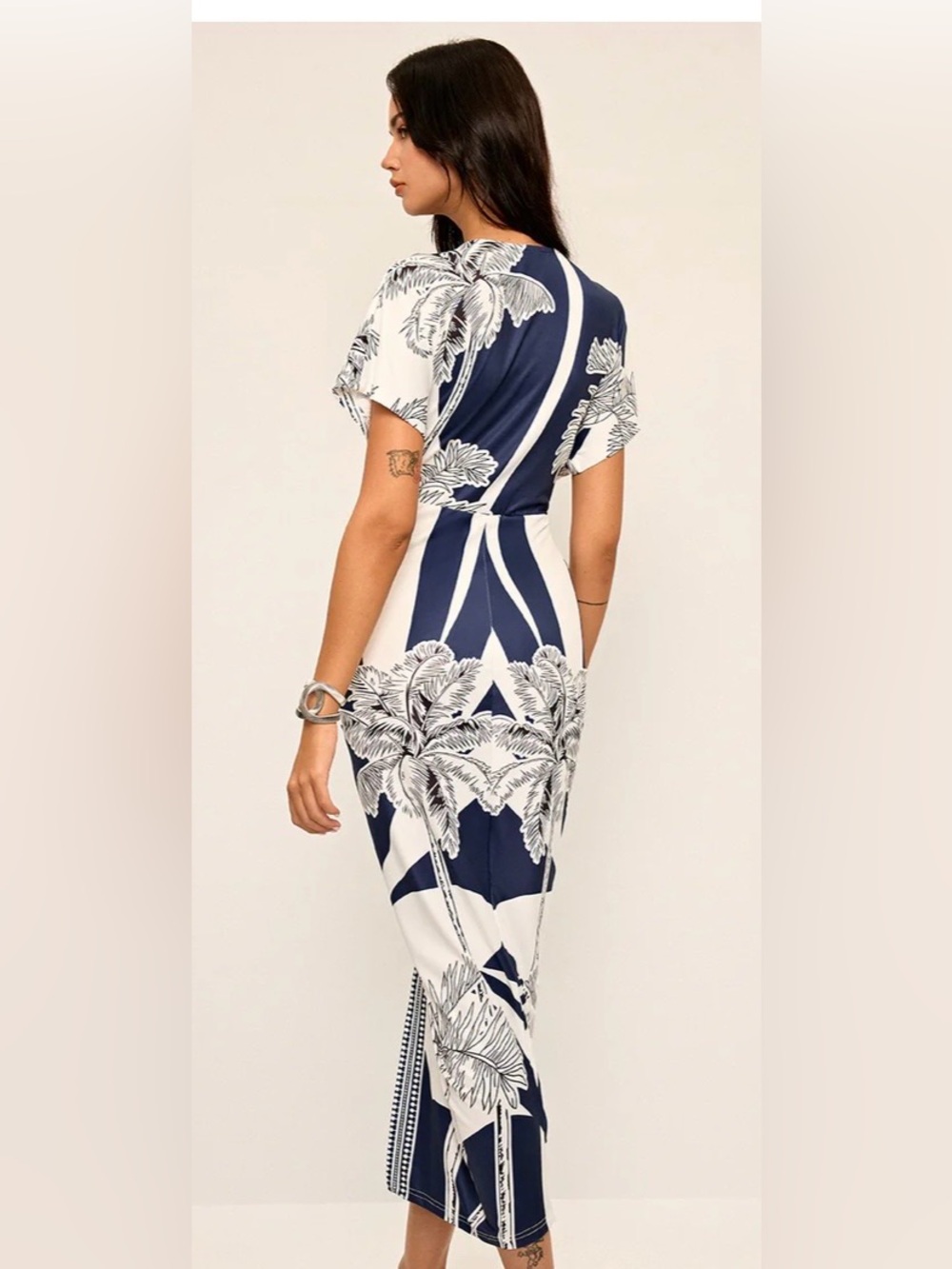 ✨ Mediterranean Escape Maxi Dress | Navy White Resort Chic ✨
NWT SIZE SMALL - Picture 3 of 9